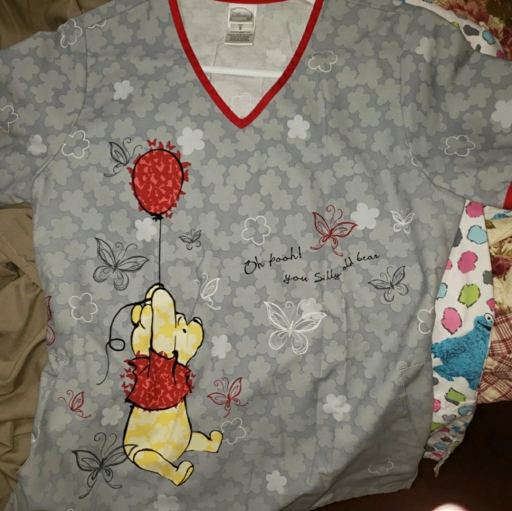 Pooh scrub top